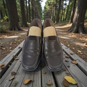 Men’s Naturalizer brown leather upper size 10 loafer shoes
